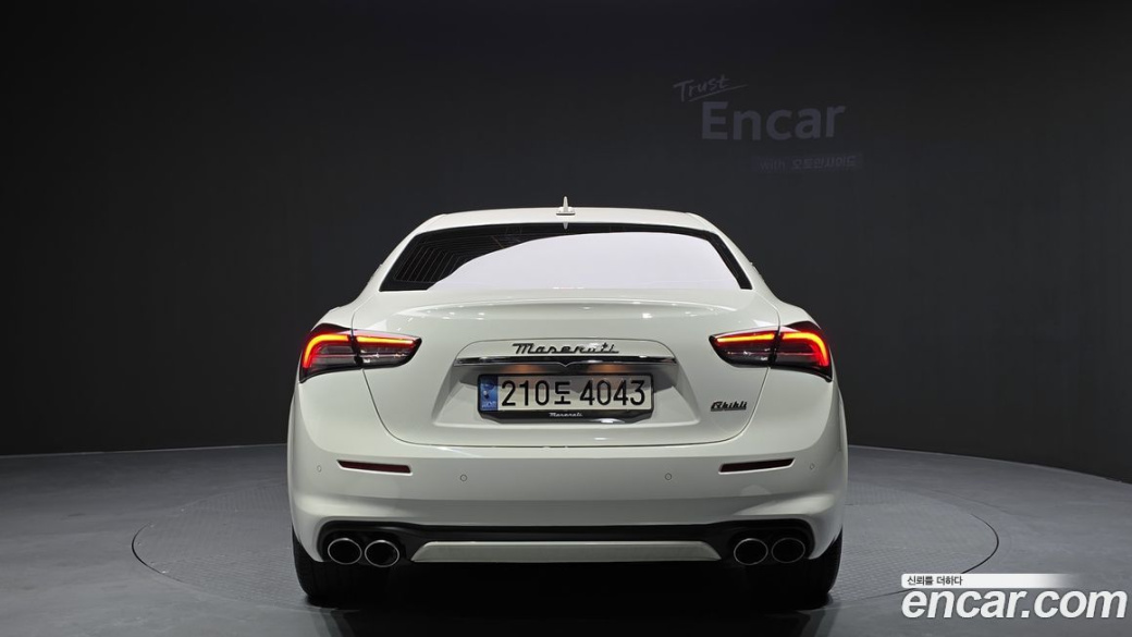 Maserati Ghibli 2.0 GT, 2022