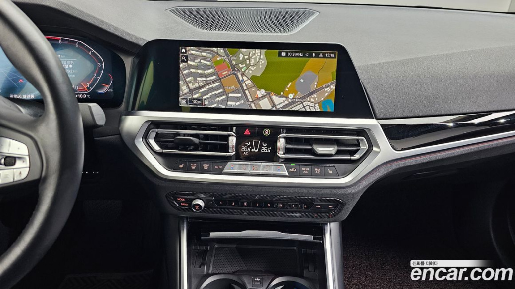 BMW 3-Series 320i, 2022