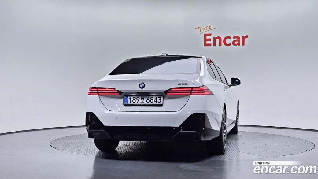 BMW 5-Series 520i M Sport, 2024