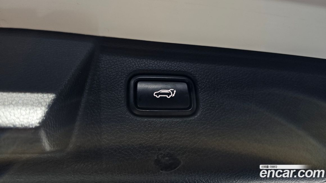 Kia Mohave Diesel 3.0 4WD 6-Seater, 2023