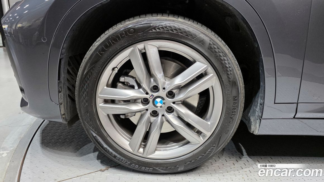 BMW X1 xDrive 20i M Sport, 2022