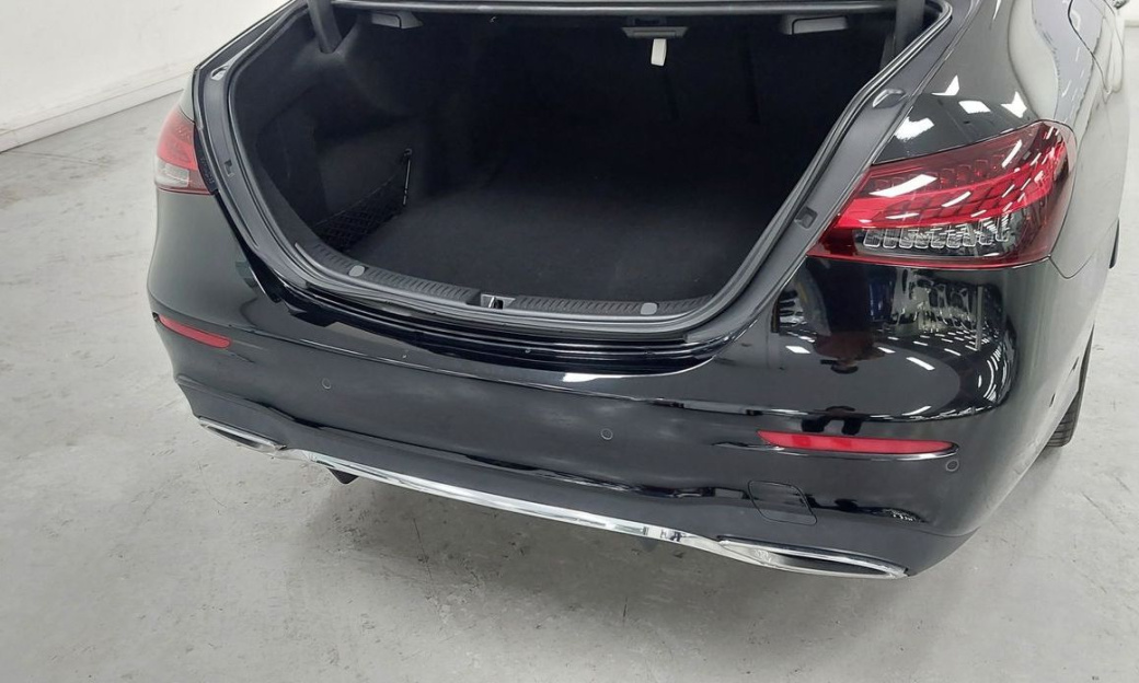 Mercedes-Benz E-Class E350 4MATIC AMG Line, 2022