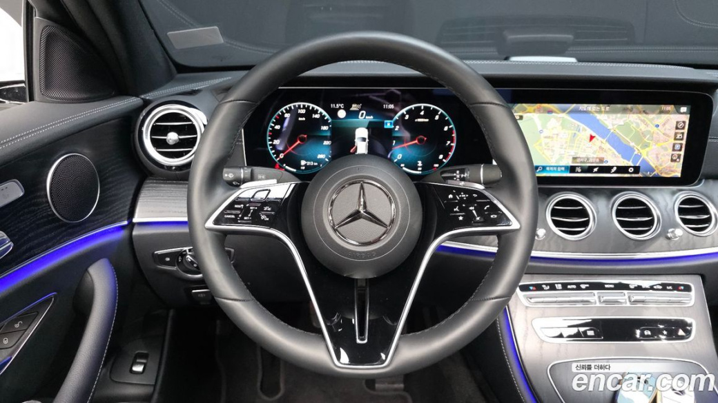 Mercedes-Benz E-Class E250 AMG Line, 2023