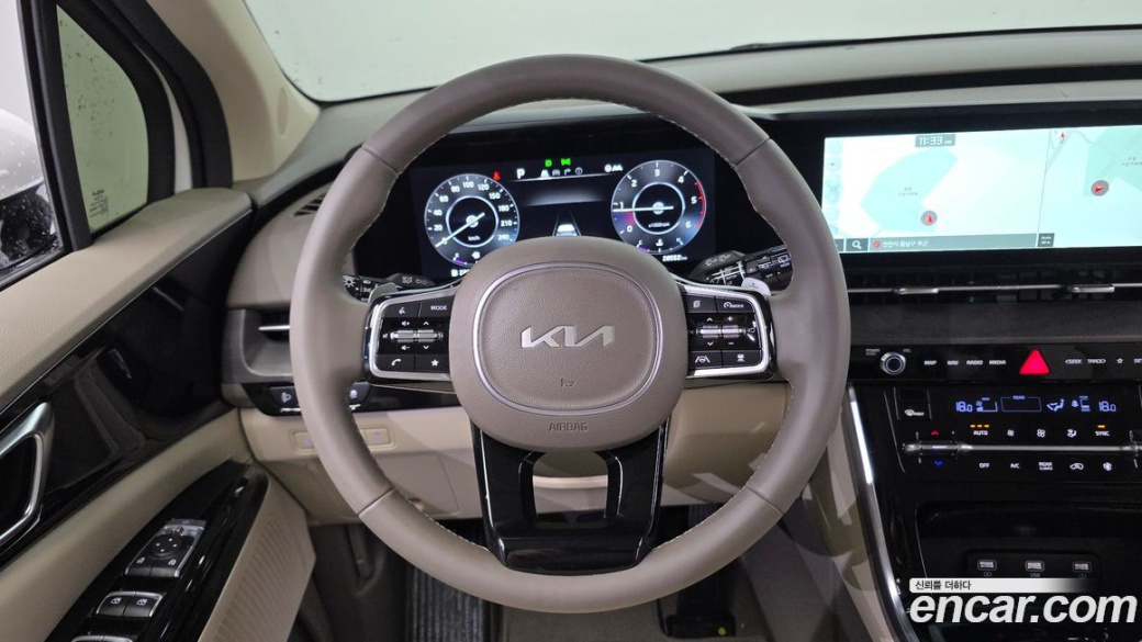 Kia Carnival 9-Seater Noblesse, 2023