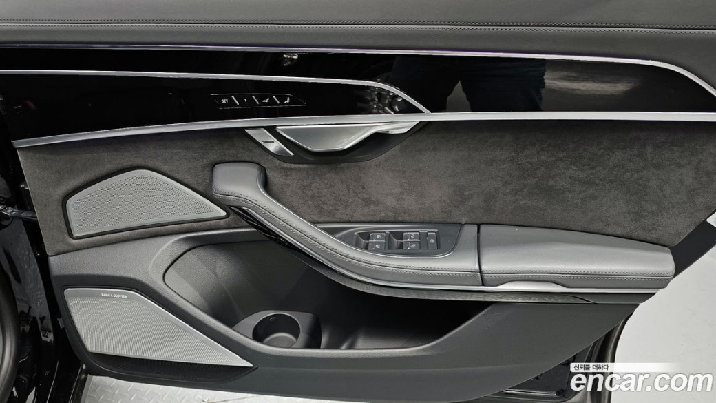 Audi A8 55 TFSI Quattro LWB, 2021