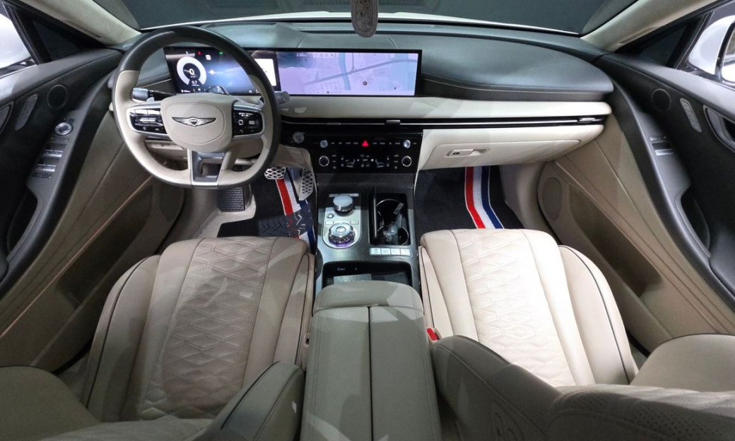 Genesis G80 Gasoline 2.5 Turbo 2WD, 2025