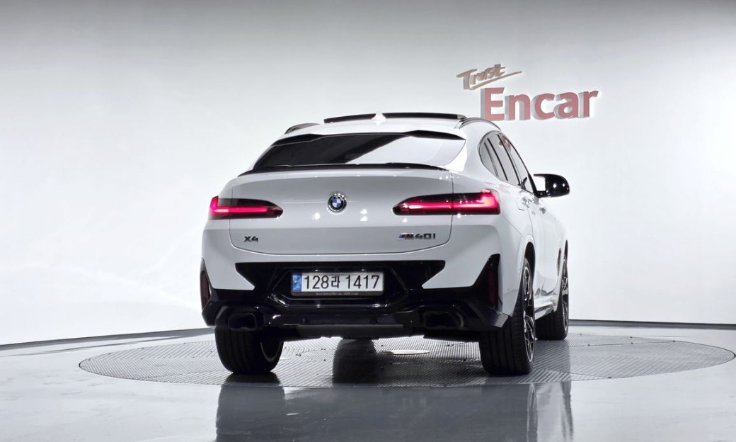 BMW X4 xDrive M40i, 2022
