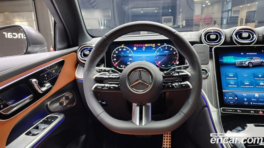 Mercedes-Benz GLC-Class GLC300 4MATIC AMG Line, 2025