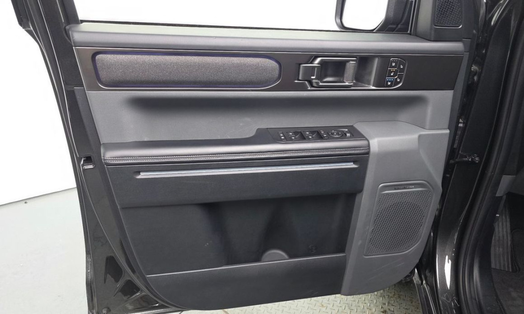 Kia Tasman 2.5T Gasoline 4WD, 2026