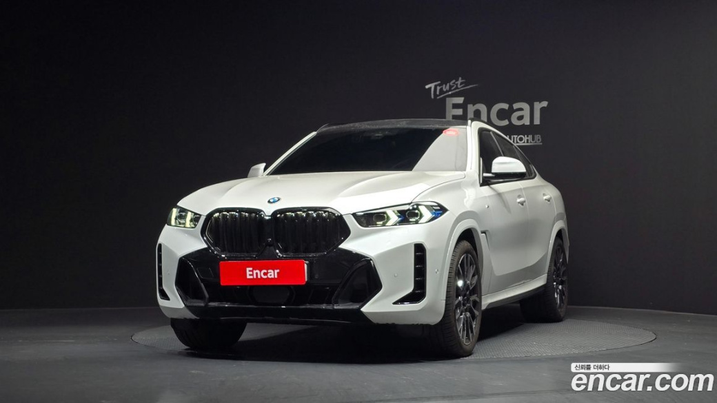 BMW X6 xDrive40i M Sport, 2025