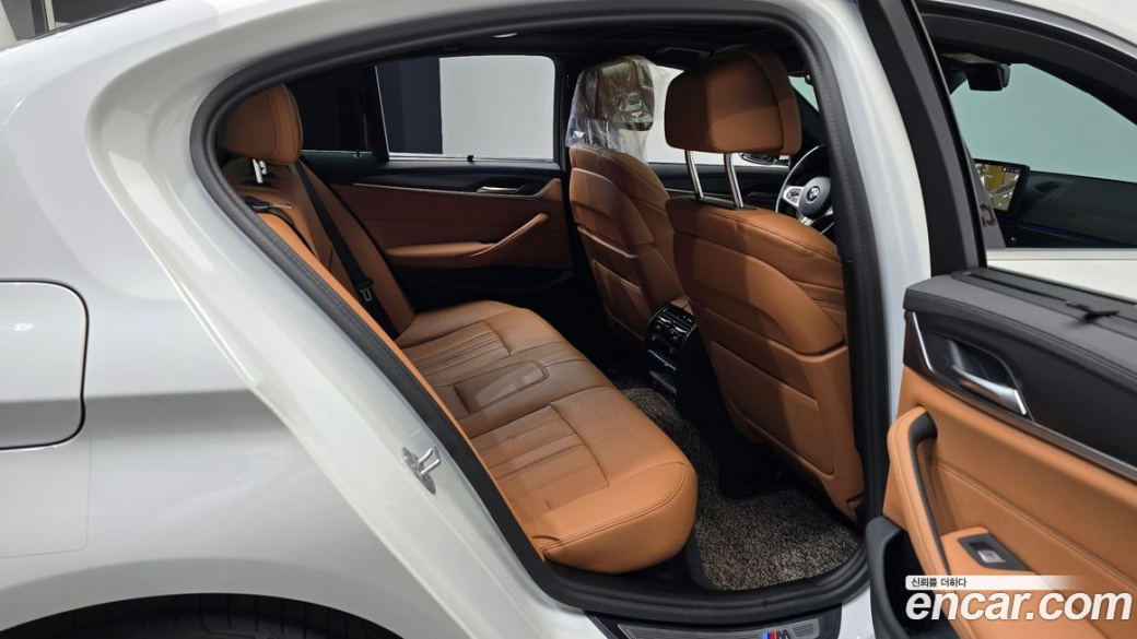 BMW 5-Series 520i M Sport, 2023