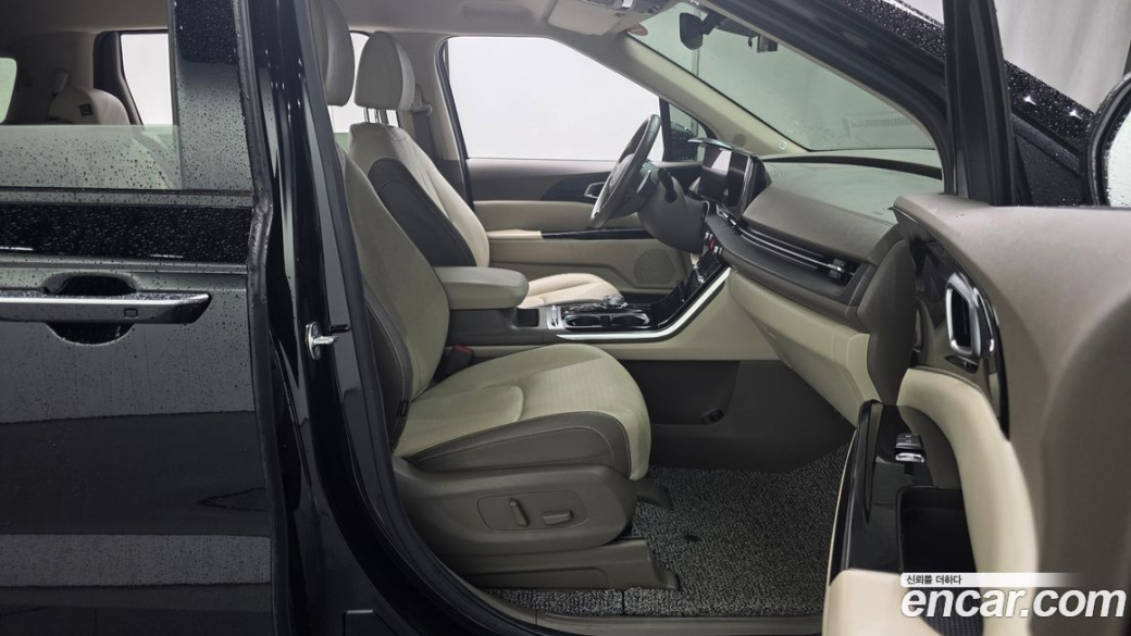 Kia Carnival 9-Seater Noblesse, 2023