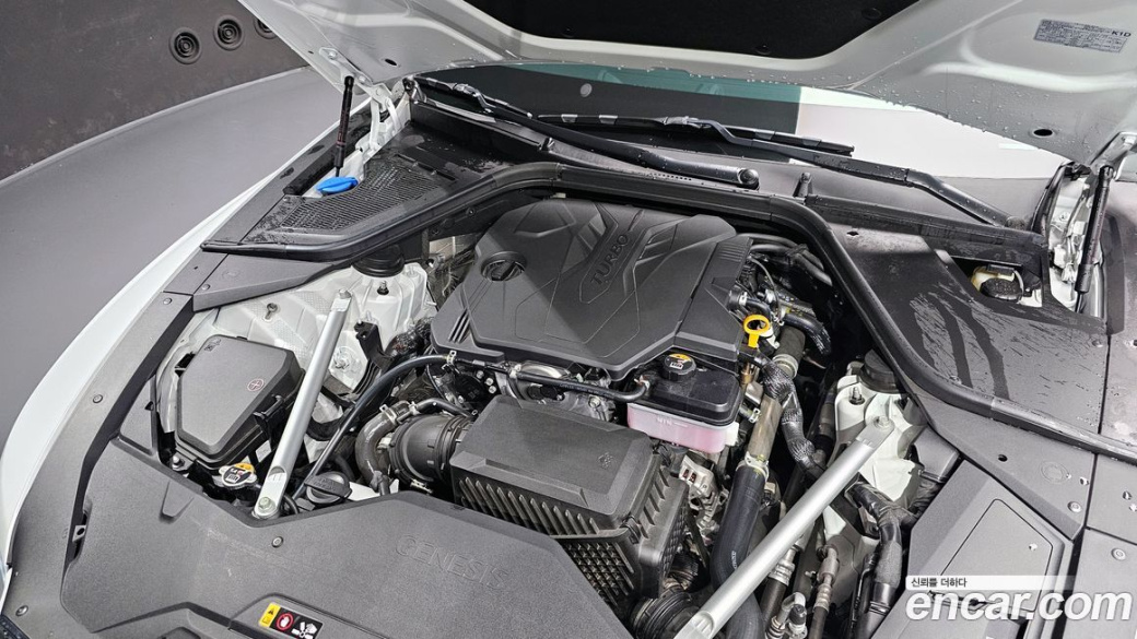 Genesis G80 Gasoline 2.5 Turbo AWD, 2025