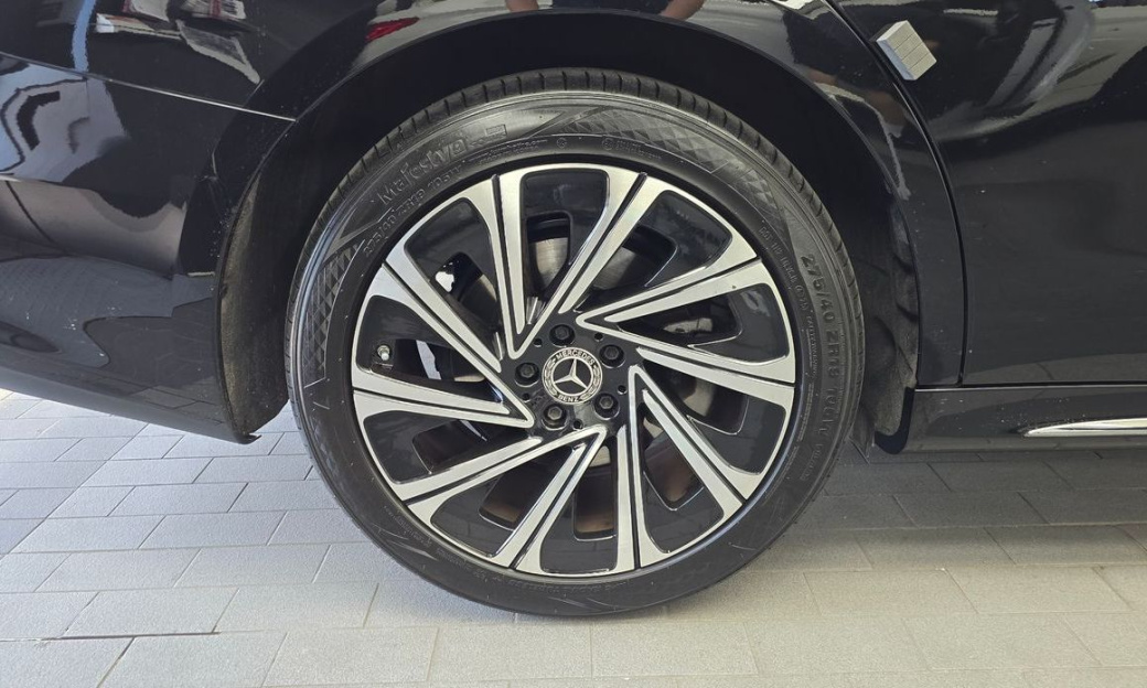 Mercedes-Benz E-Class E300 4MATIC Exclusive, 2024