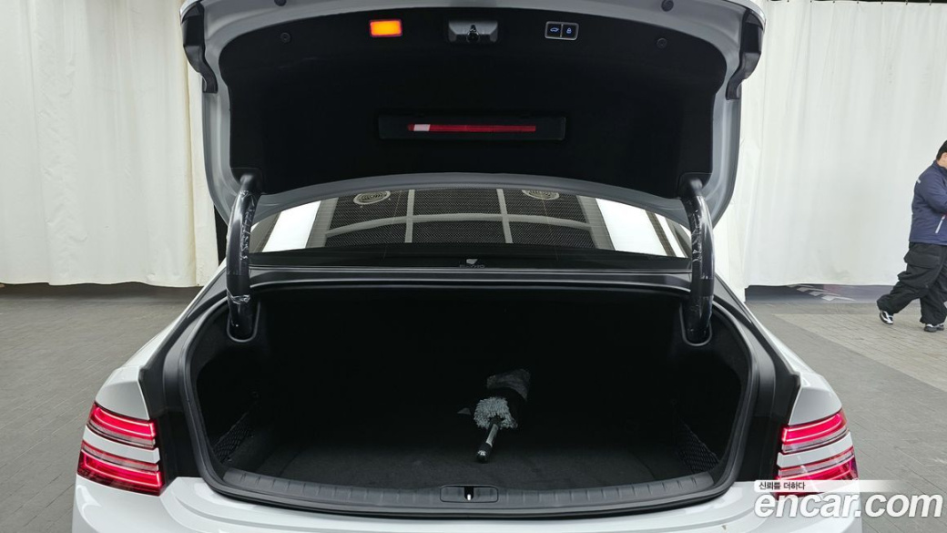 Genesis G80 Gasoline 2.5 Turbo 2WD, 2025
