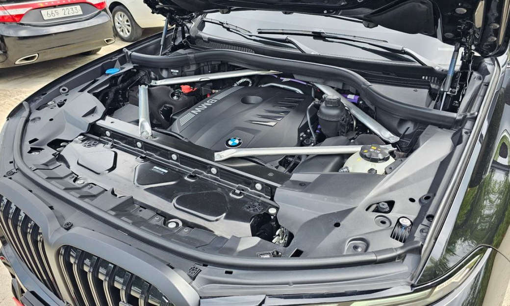 BMW X7 xDrive 40i M Sport 6STR, 2024