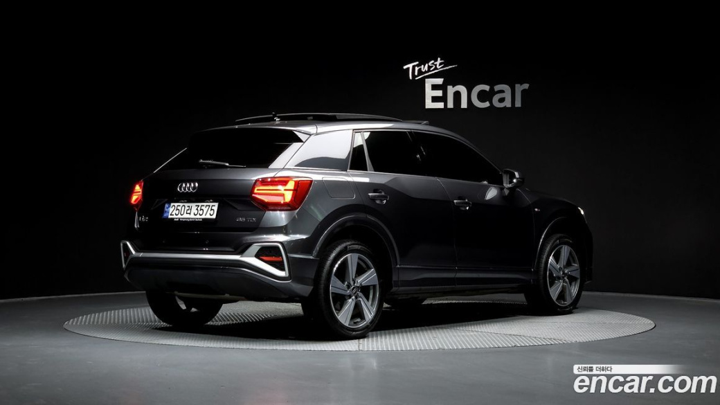 Audi Q2 35 TDI Premium, 2023