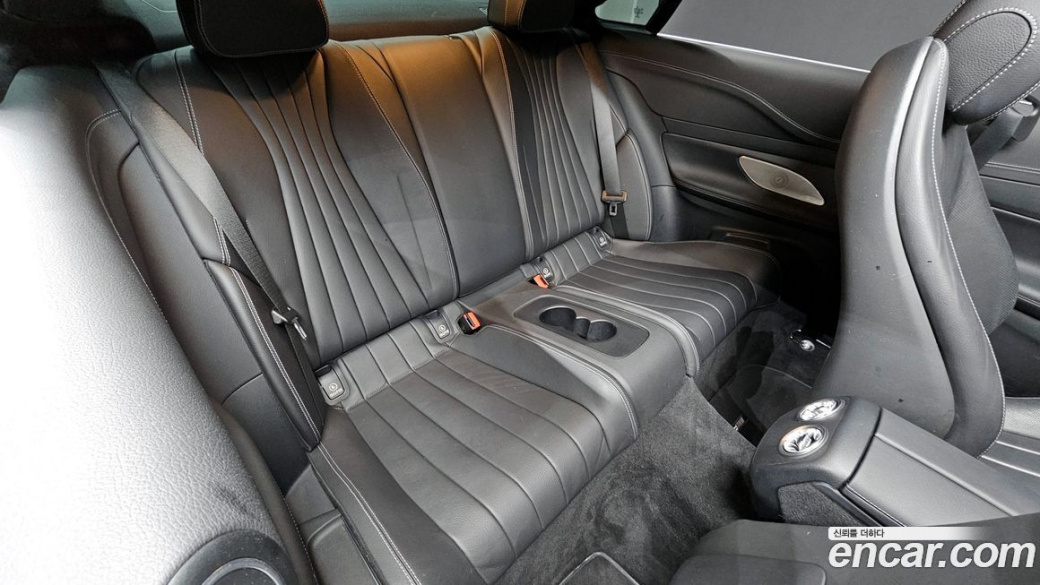 Mercedes-Benz E-Class E300d 4MATIC Coupe, 2022