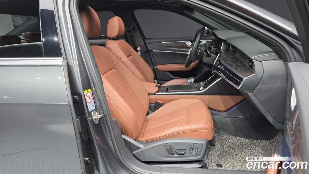 Audi A6 45 TFSI Premium, 2022