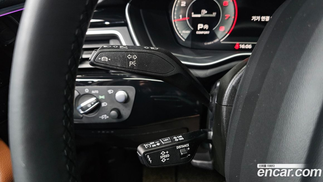 Audi A4 40 TFSI Premium, 2022