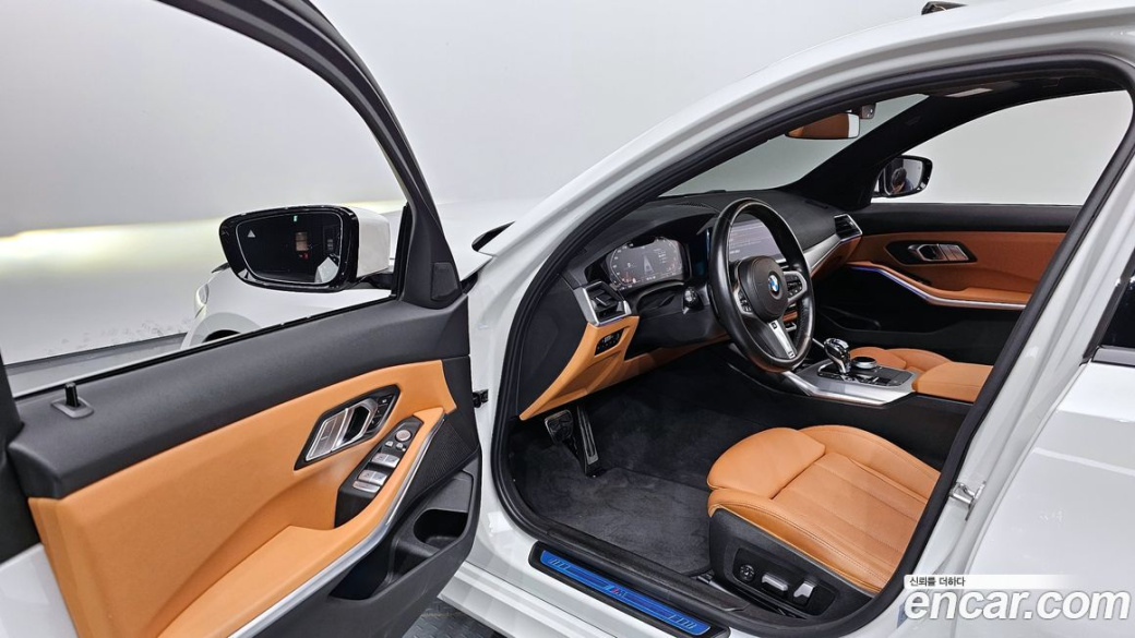 BMW 3-Series 320i M Sport, 2022