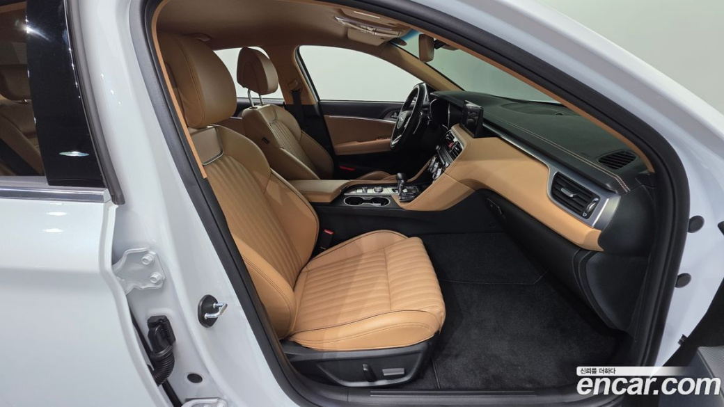 Genesis G70 Gasoline 2.0T 2WD, 2023