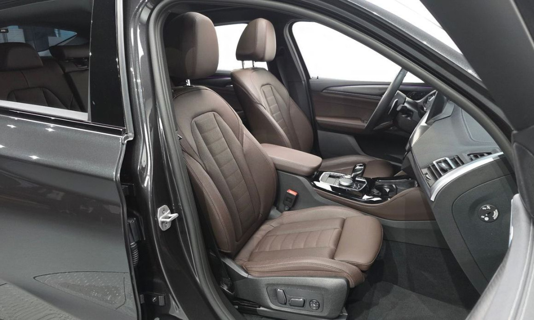 BMW X4 xDrive20d M Sport, 2025