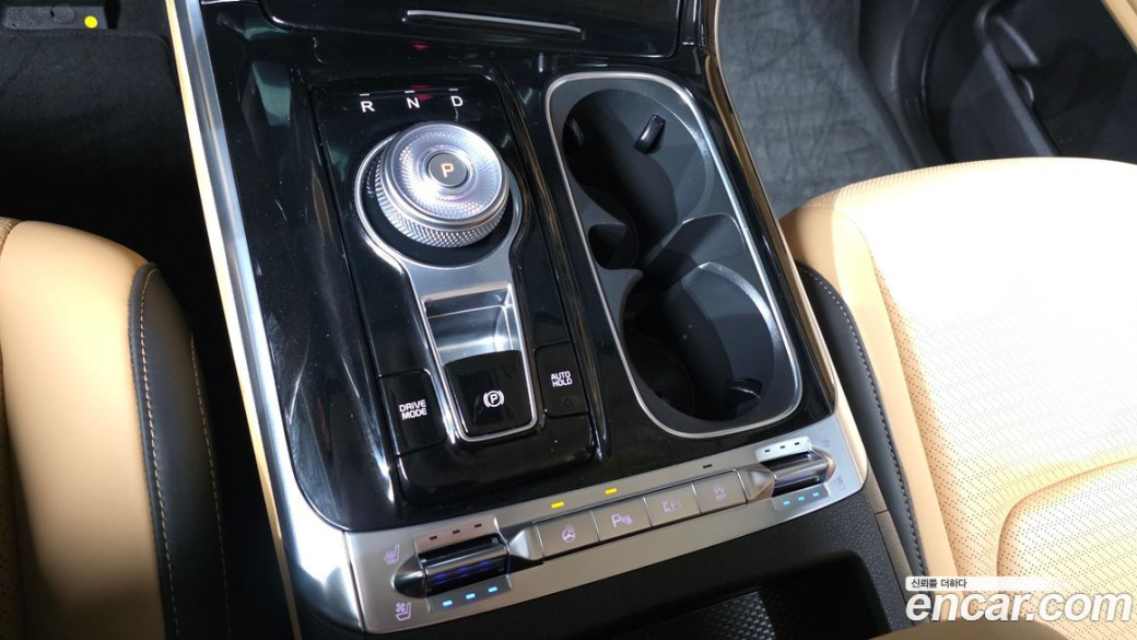 Kia Carnival 7-Seater Signature, 2023