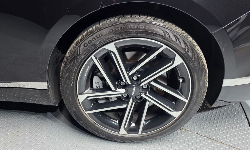 Genesis G80 Gasoline 2.5 Turbo AWD, 2025