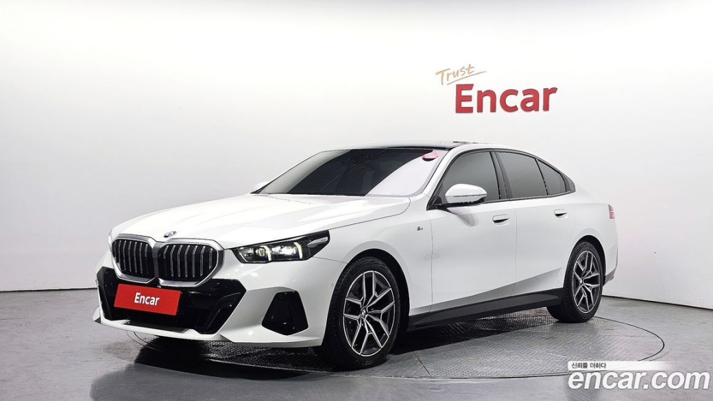 BMW 5-Series 523d M Sport, 2025