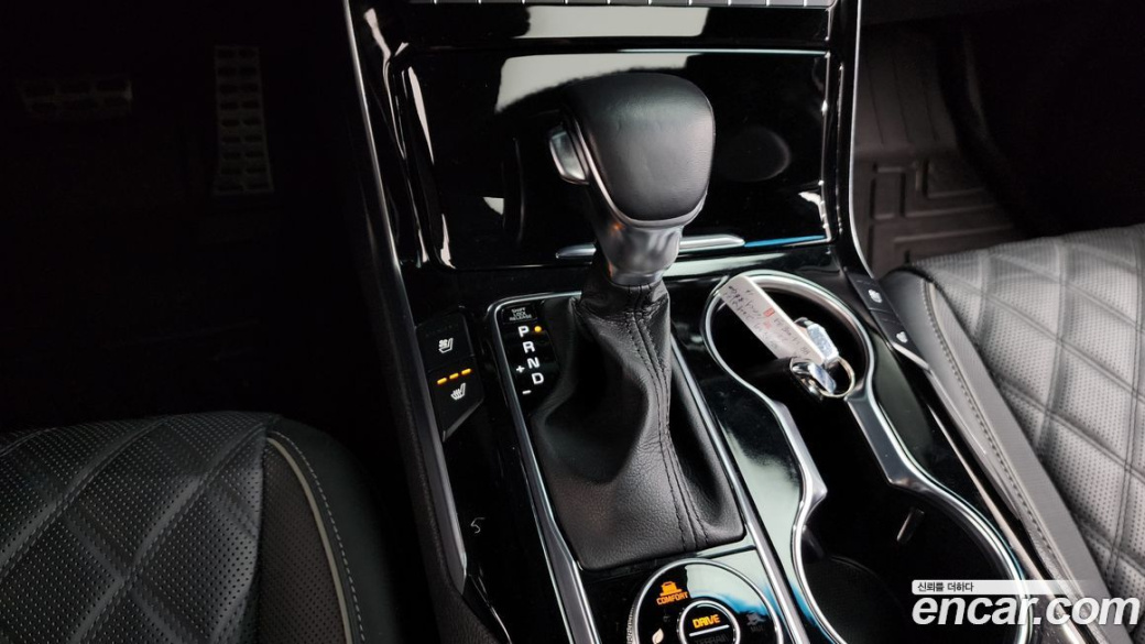 Kia Mohave Diesel 3.0 4WD 6-Seater, 2022