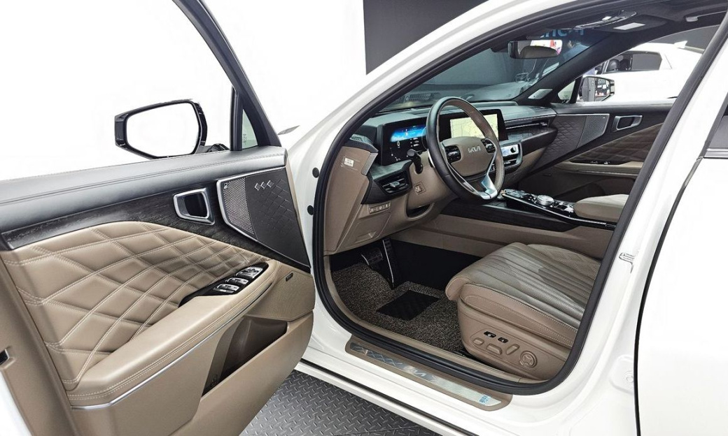 Kia K8 2.5 Gasoline 2WD, 2023