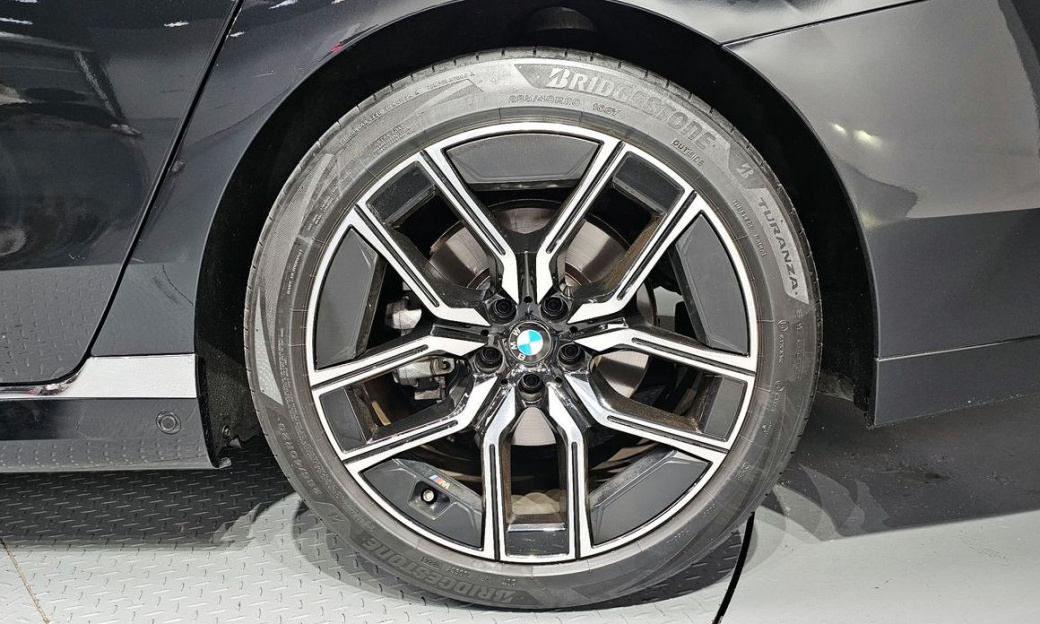 BMW 7-Series 740i xDrive M Sport Limited, 2024