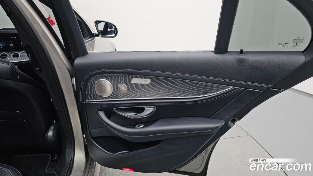 Mercedes-Benz E-Class E350 4MATIC Avantgarde, 2022