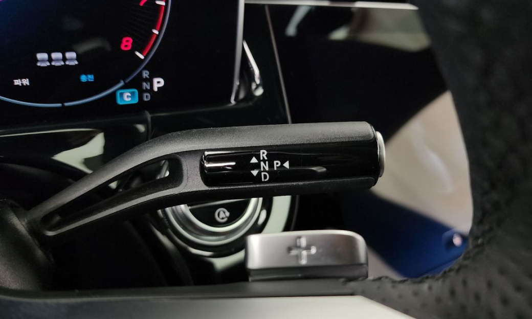 Mercedes-Benz E-Class E300 4MATIC AMG Line, 2024