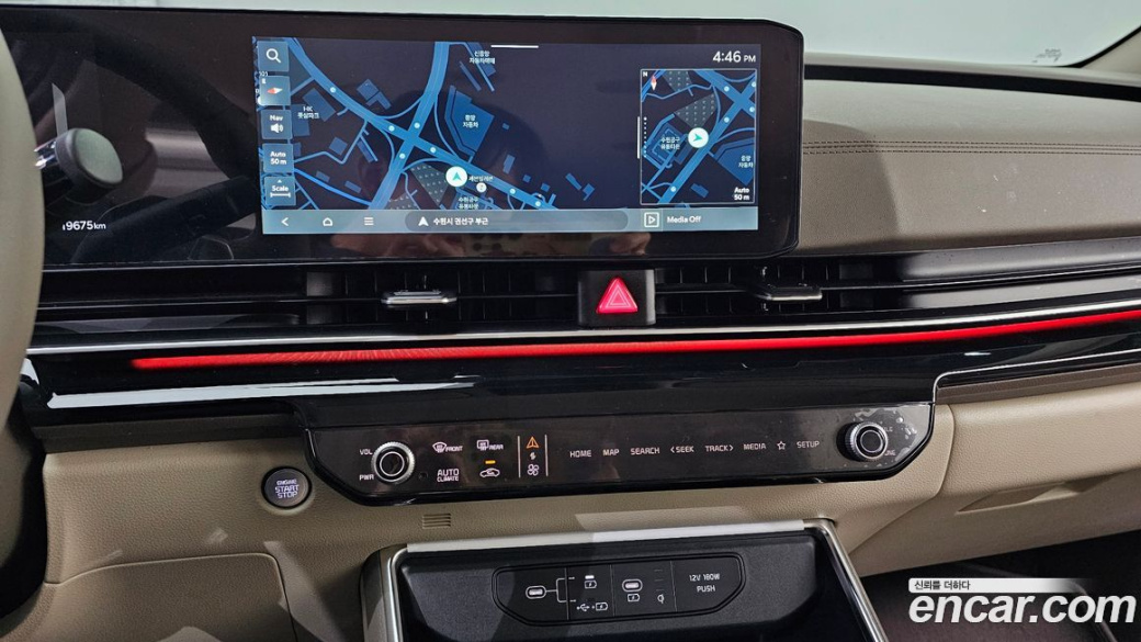 Kia Carnival 7-Seater Gravity, 2025