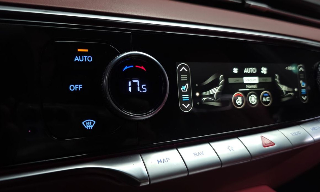 Genesis GV70 2.5T Gasoline AWD, 2022