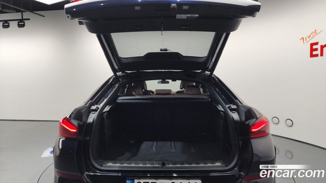 BMW X6 xDrive40i M Sport, 2023