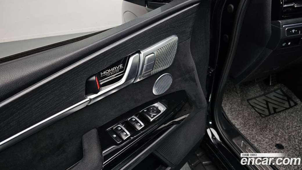Kia Mohave Diesel 3.0 4WD 5-Seater, 2022