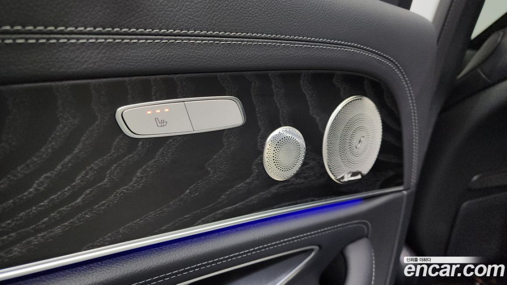 Mercedes-Benz E-Class E220d 4MATIC AMG Line, 2023