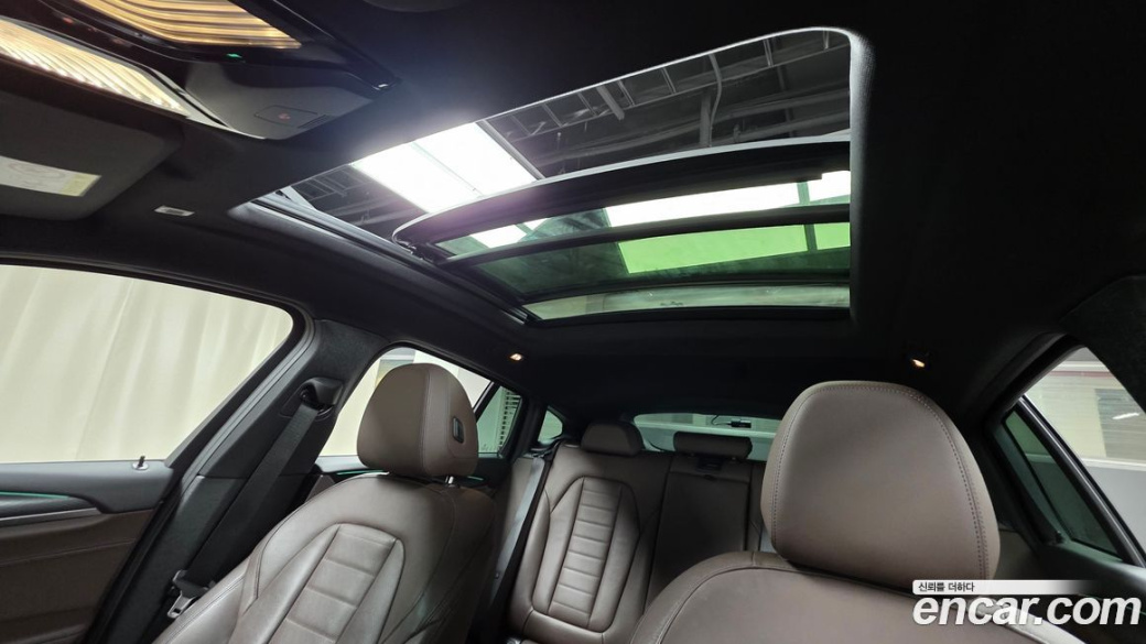BMW X4 xDrive20i M Sport, 2022