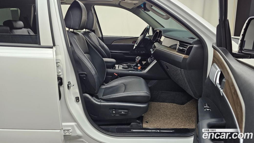 Kia Mohave Diesel 3.0 4WD 7-Seater, 2022
