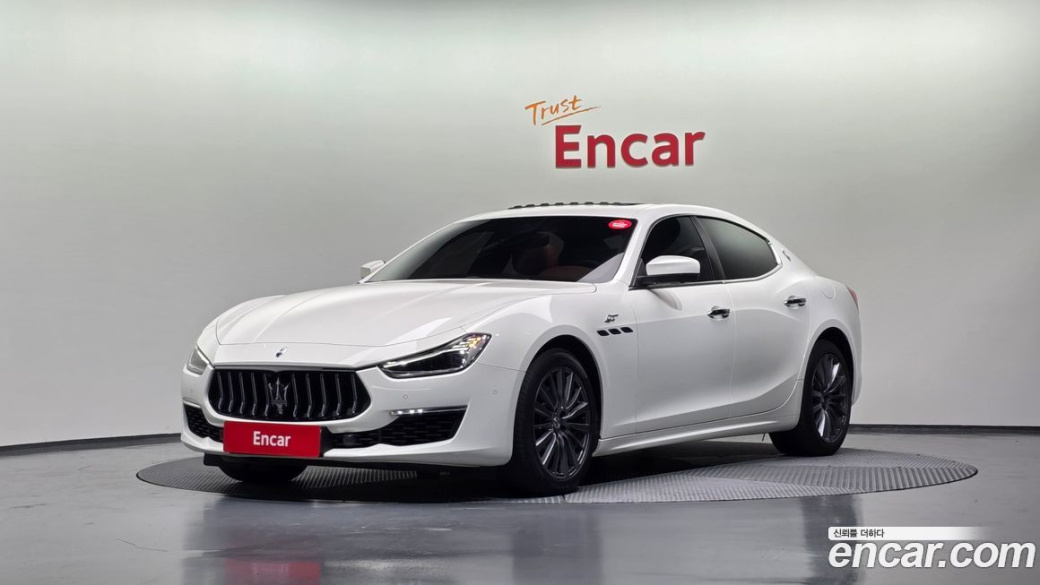 Maserati Ghibli 2.0 GT, 2022