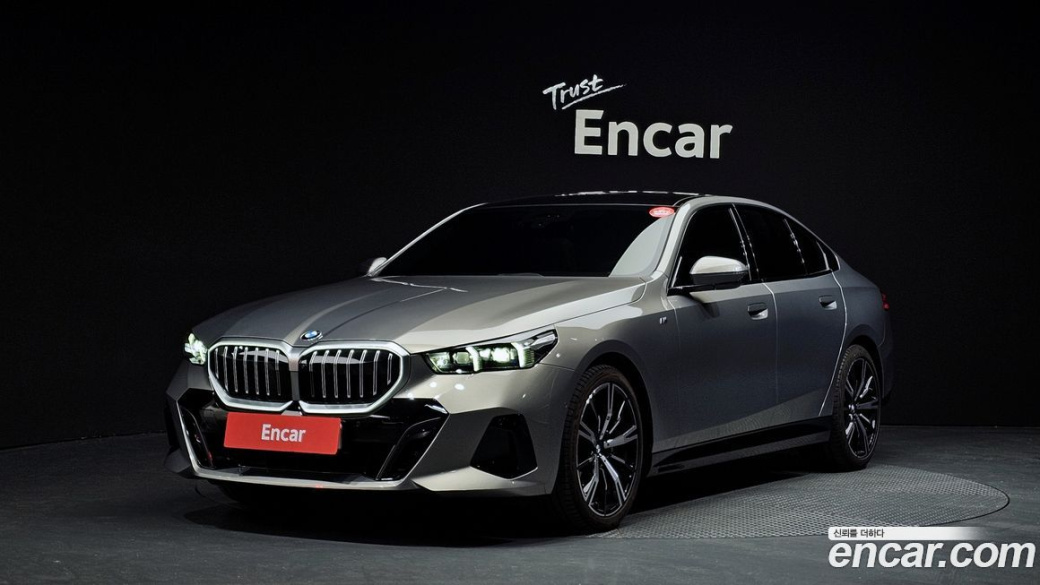 BMW 5-Series 530i xDrive M Sport, 2025