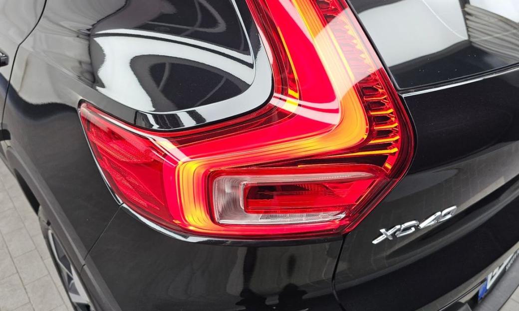 Volvo XC40 B4 Ultimate Bright, 2024