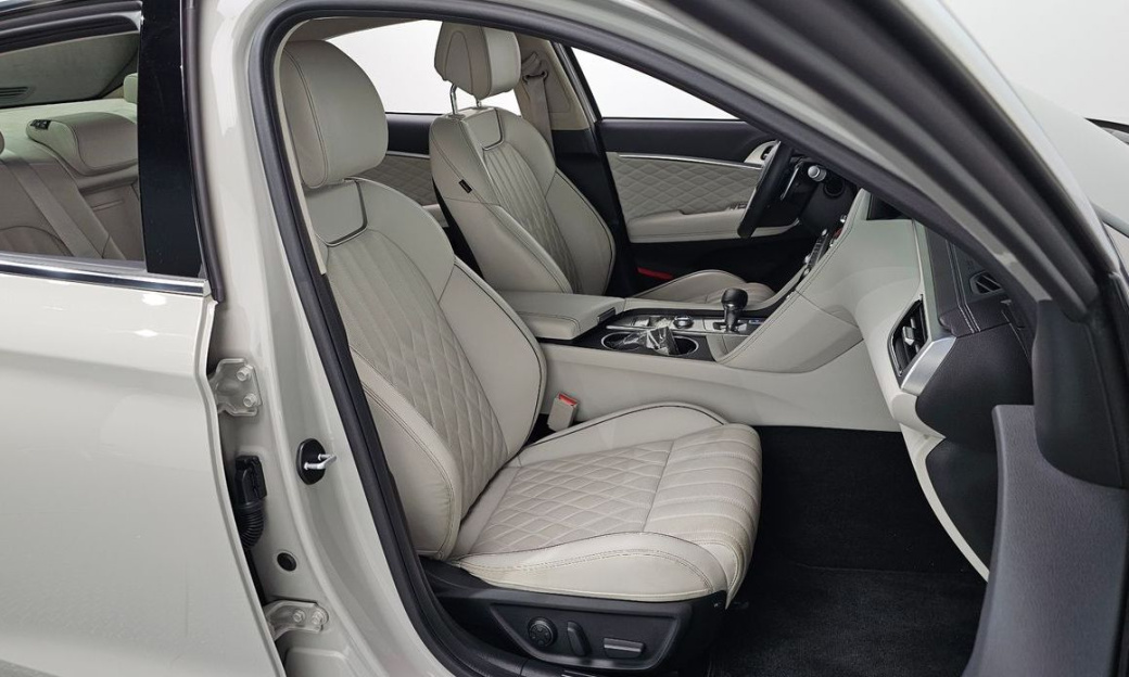 Genesis G70 Gasoline 2.5T 4WD, 2024