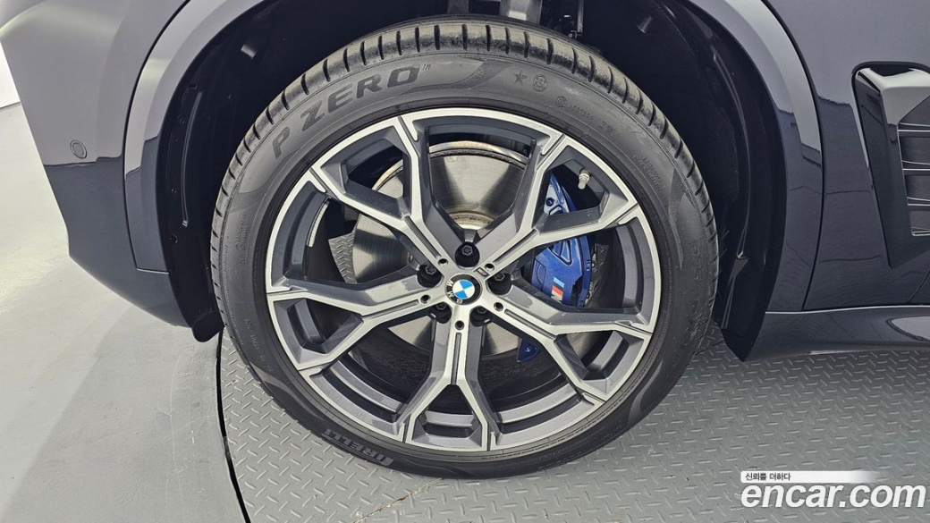 BMW X5 xDrive 40i M Sport, 2025