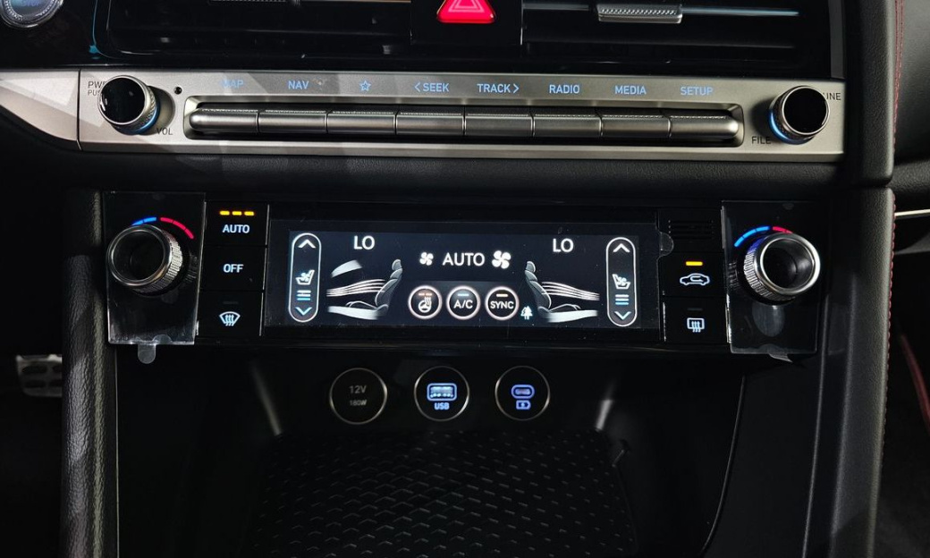 Genesis G70 Gasoline 2.5T 2WD, 2024