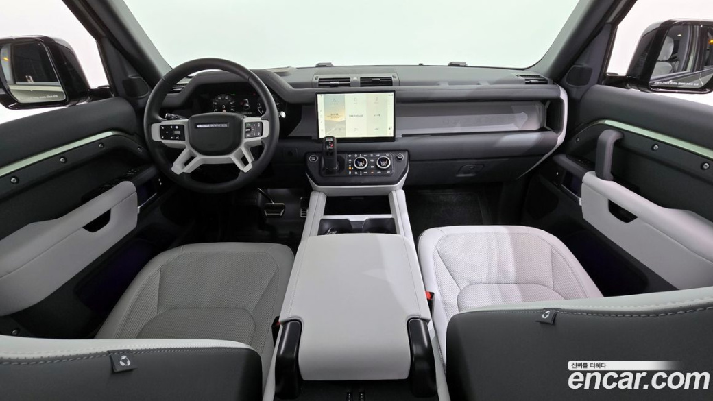 Land Rover Defender 110 D250 X-Dynamic SE, 2025