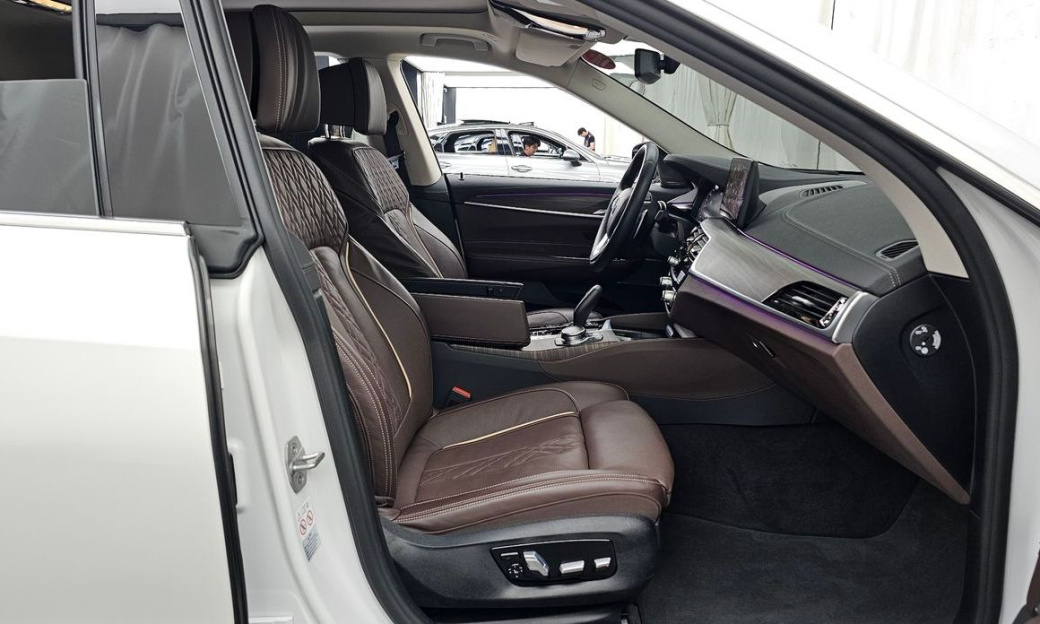 BMW Gran Turismo 620d Luxury, 2024